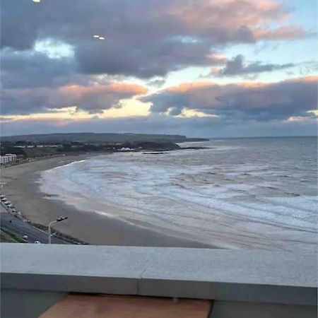 Spectacular 2 Bedroom Balcony Sea View Flat Scarborough Extérieur photo