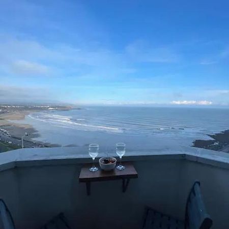 Spectacular 2 Bedroom Balcony Sea View Flat Scarborough Extérieur photo