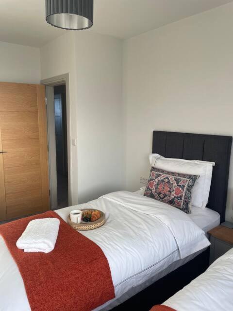 Spectacular 2 Bedroom Balcony Sea View Flat Scarborough Extérieur photo
