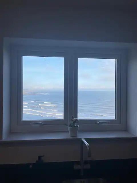 Spectacular 2 Bedroom Balcony Sea View Flat Scarborough Extérieur photo